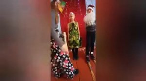 Новый год, сценка 4 класс