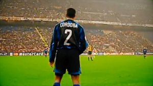 Тьерри Анри. Никто так не издевался над защитниками как он...  | GOALNET