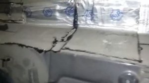 Задняя полка Мазда 3 . лопается в местах точечной сварки