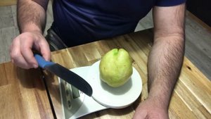 Груша Девечи, pear Deveci - сладкий, сочный сорт позднего срока созревания.