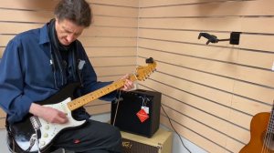 Fender Mustang LT 25