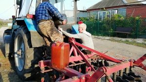 РАСХОДА СОЛЯРКИ на дисковании МТЗ 80, и МТЗ 82. Контрольный замер.