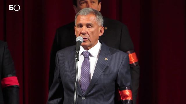 Рустам Минниханов попрощался с Ильгамом Шакировым