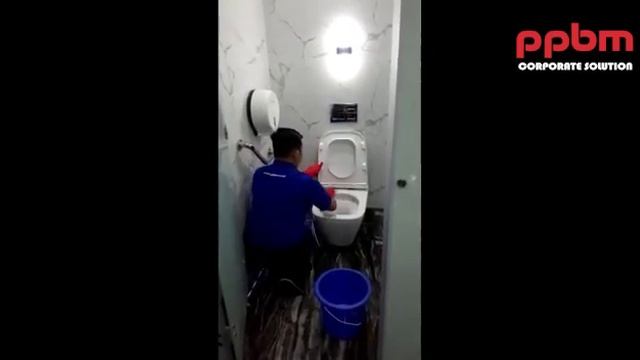 Toilet Cleaning Maksimal oleh Cleaning Service PPBM смотреть онлайн
