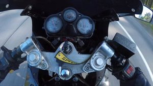 Прохват по трассе на мотоцикле Suzuki Across. Меня сдуло