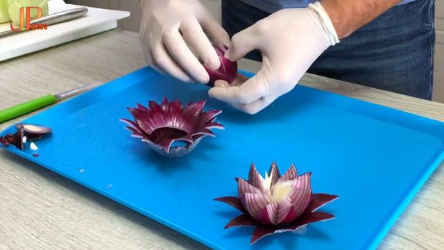 ART with VEGETABLES | Onions Flowers, leeks and cucumbers | Carving Vegetables смотреть онлайн