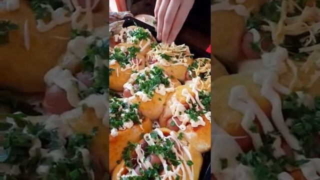 Сосиски в тесте по домашнему смотреть онлайн