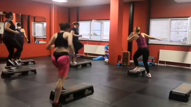 связка по степ-аэробике смотреть онлайн