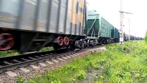 ЭЛЕКТРОВОЗ 3ЭС5К 889 С ГРУЗОВЫМ ПОЕЗДОМ НА БОЛЬШОЙ СКОРОСТИ