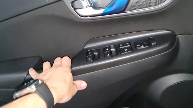 Hyundai Kona 2.0 GLS 6A/T смотреть онлайн