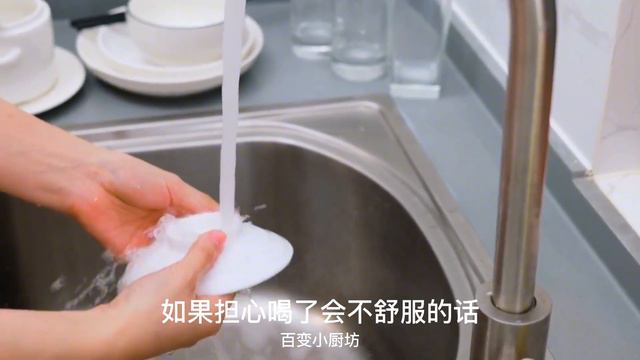 隔夜開水是個寶，切記不要倒掉，看完快告訴家裡人，越早知道越好【百變小廚坊】#隔夜開水 #隔夜 #開水