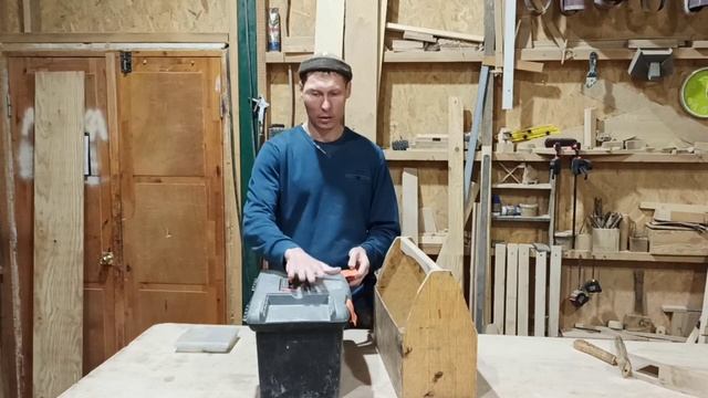 Деревянная разноска столяра - монтажника VS пластиковый ящик. смотреть онлайн