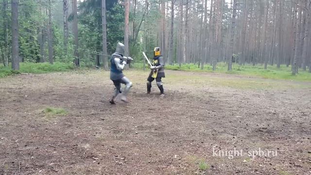 Бой 1 Хороший рыцарь vs Плохой смотреть онлайн