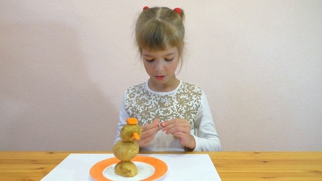 Как сделать петуха из картошки и морковки. Осенние поделки из овощей своими руками.