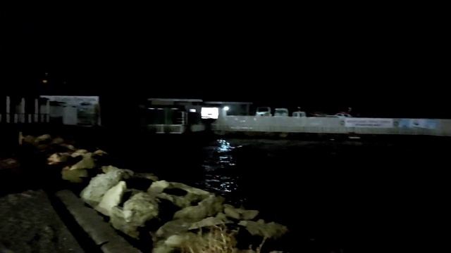 Тамань. Что тут происходит? Вечерняя зимняя прогулка у моря. Красивая, современная набережная смотреть онлайн