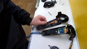 Ремонт контроллера HTC VIVE. Электродвигатель виброфункции контроллера HTC VIVE. Замена