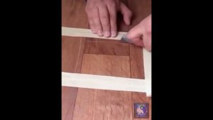 Лайфхак. Как заделать дырку в линолиуме. #Shorts