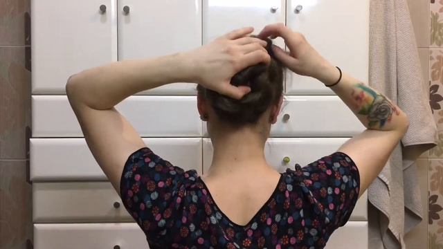 #5 Быстрая и легкая прическа за 2 минуты. Прическа на длинные и средние волосы. смотреть онлайн
