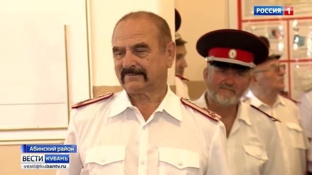 Атаман Кубанского казачьего войска посетил школу в станице Холмской