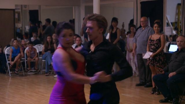 Rock and Roll Showcase 2015: Jeanine Smith with instructor Vasily dancing the Paso Tango смотреть онлайн