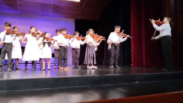 Minuet in G, Wo0 10, No. 2 by L. van Beethoven (Suzuki Violin School, Volume 2) смотреть онлайн