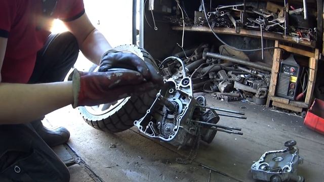 Скутер Ирбис 150куб разобрал и УЖАСНУЛСЯ! /Scooter IRBIS 150kub disassembled and was HORRIFIED! смотреть онлайн