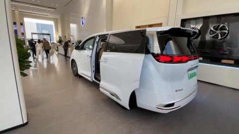 DENZA - автосалон в Китае #заказавто #автоизкитая #автоиздубай #автоизкореи #denza #denzad9