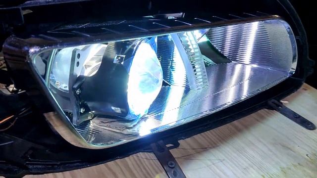 Установка LED модулей VOLVO V70 смотреть онлайн