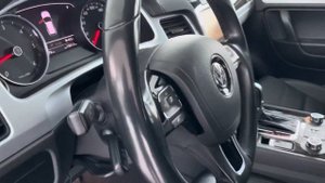 В продаже! Фольксваген Таурег( Volkswagen Tuareg) 2010 год рестайлинг. 3.0 дизель. 240 л.с.