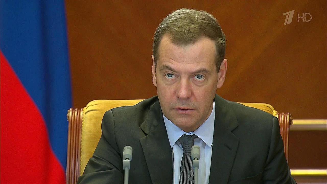 Дмитрий Медведев сообщил о государственной поддержке производителей российской медтехники