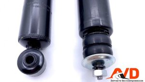 Комплект передних амортизаторов на Ниву Шевроле ВАЗ 2123, Тревел