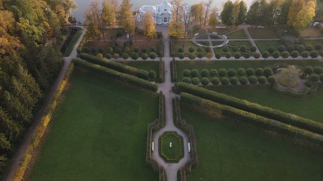 Екатерининский Дворец. Пушкин (Царское село) 4K. Dji Mavic Air 2 смотреть онлайн