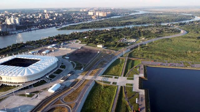 Ростов-на-Дону, стадион Ростов-Арена на левом берегу реки Дон с высосты птичьего полёта
