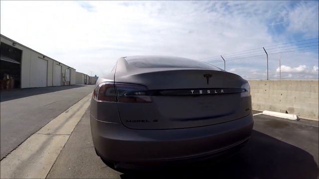 Tesla Model S 90D - Matte metallic charcoal full wrap смотреть онлайн