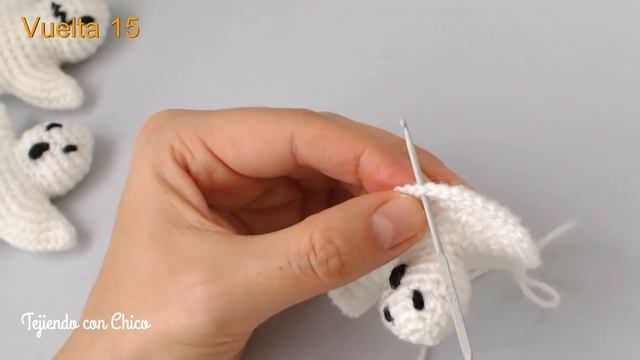 Tutorial Amigurumi - Fantasma  (English Subtitles)