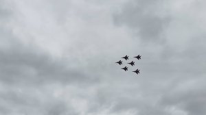 Тренировка пилотажной группы Стрижи