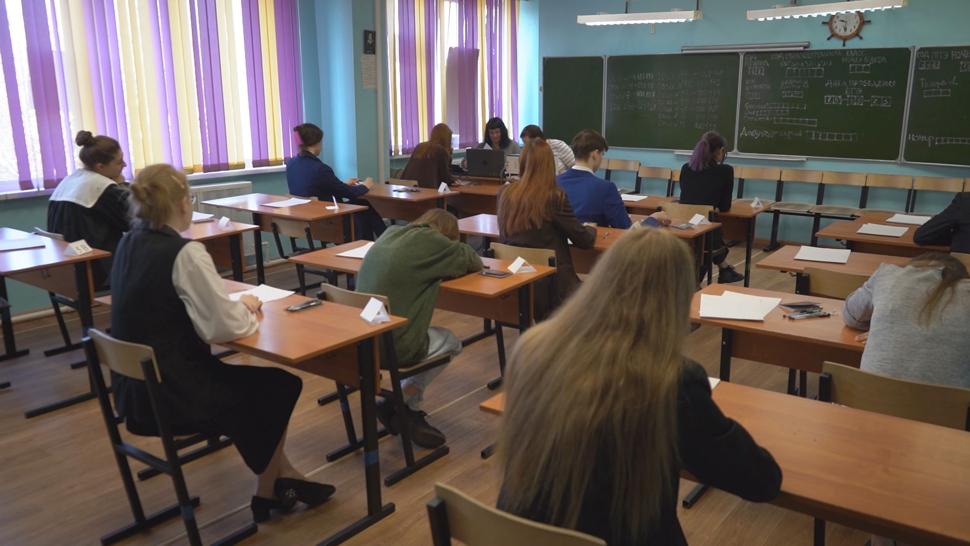 Учителя одобрили сокращение числа ОГЭ для поступающих в колледжи