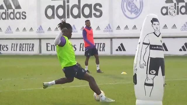 Eden Hazard training session  (2023.01.01) | Training Scenes