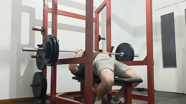 жим лёжа, средний хват 135х2 (9 февраля 2023) смотреть онлайн