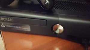 Не выключается xbox 360 моргает зелёная кнопка