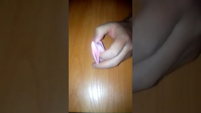Тюльпан оригами. Как сделать тюльпан из бумаги. Простое оригами. Origami.