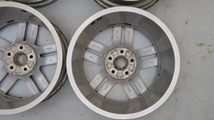 Оригинальные диски R17 Audi A4 B9 New (5x112)