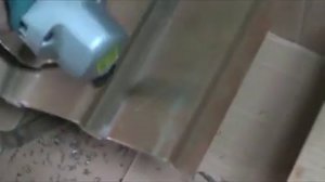 Чем резать металлочерепицу, профнастил