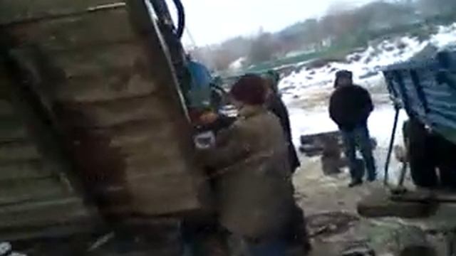 Подъём мачты Урб 3ам в Молдове село Barder смотреть онлайн