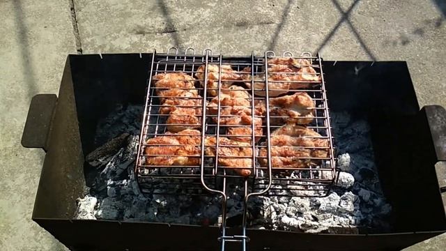 Простой и вкусный рецепт шашлыка. Пальчики оближешь! смотреть онлайн