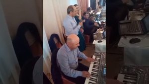 Диана и Фахрутдин Гюлечевы красивое исполнение на свадьбе в Махачкале