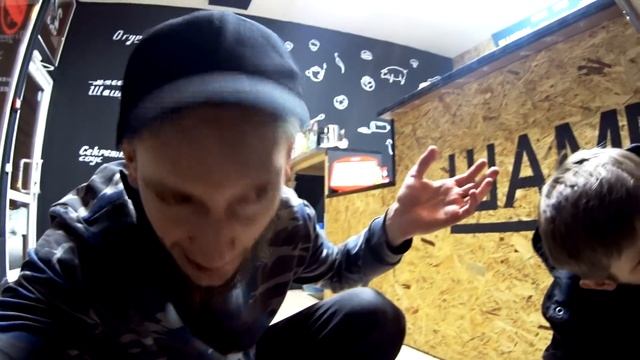 Ночь В ЗАКРЫТОЙ ШАУРМЕ | 24 ЧАСА Челлендж смотреть онлайн