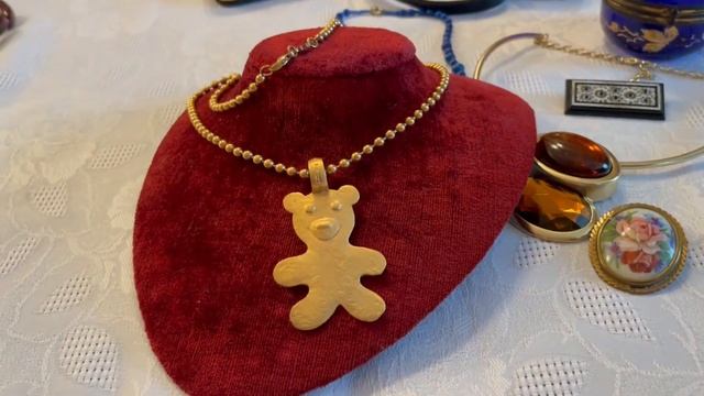 Chanel .Dior. Редкие украшения. Дизайнерские броши ,чешские бусы. Находки из Франции.