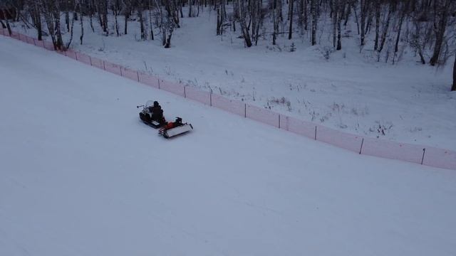 Чем уплотнить лыжную трассу? смотреть онлайн