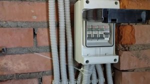 Сделали проводку в гараже